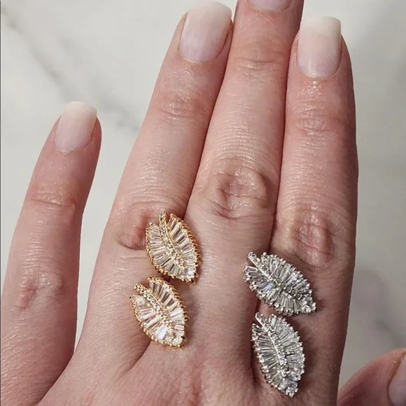 Double Leaf Baguette Earrings WHITE GOLD DIPPED - Picture 2 of 5